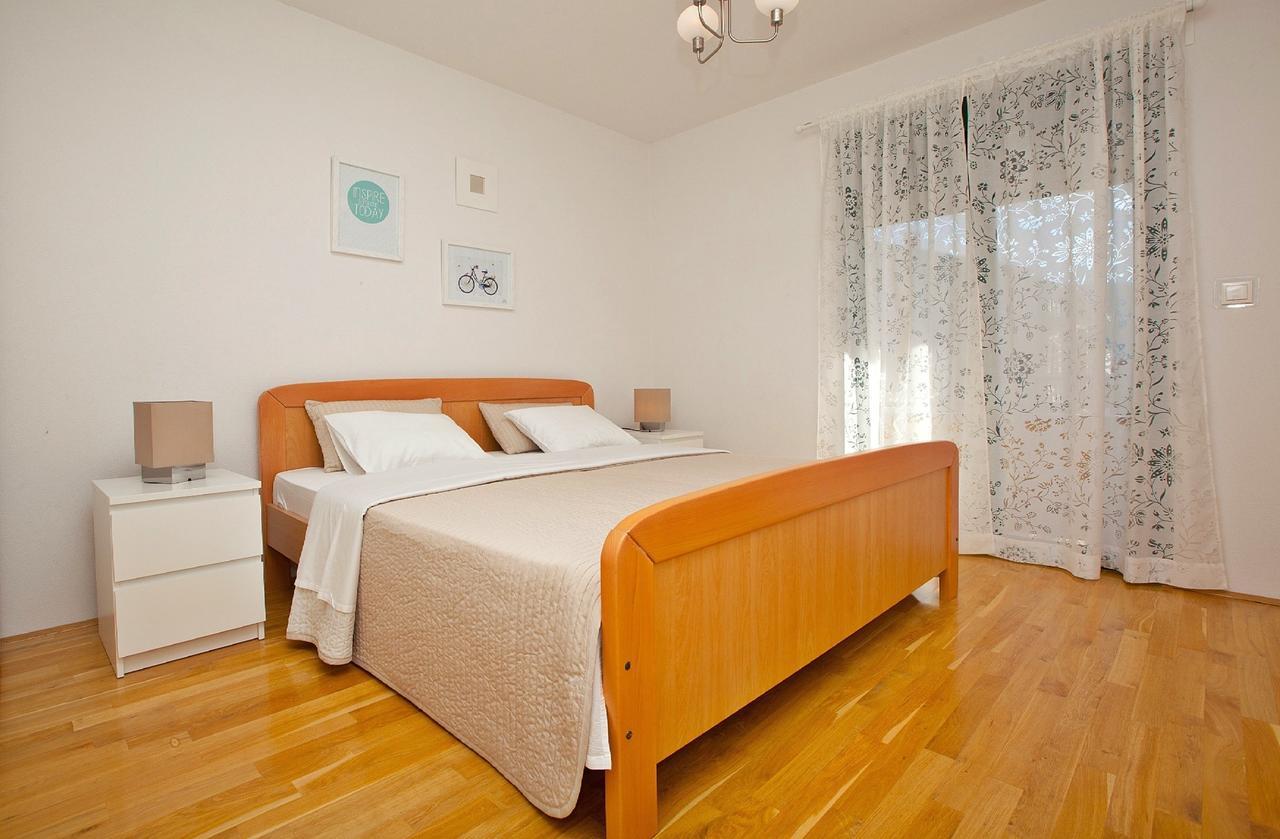 Apartments Roses Stobreč Exterior foto